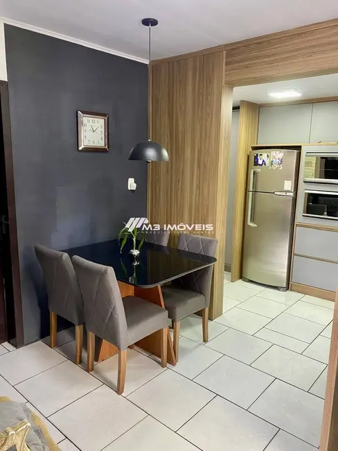 Casa com 3 quartos à venda, 140m2 em São Victor COHAB, Caxias Do Sul - RS - imagem 3 Foto 3 de Casa com 3 quartos à venda, 140m2 em São Victor COHAB, Caxias Do Sul - RS