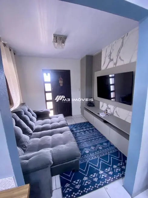 Casa com 3 quartos à venda, 140m2 em São Victor COHAB, Caxias Do Sul - RS - imagem 8 Foto 8 de Casa com 3 quartos à venda, 140m2 em São Victor COHAB, Caxias Do Sul - RS