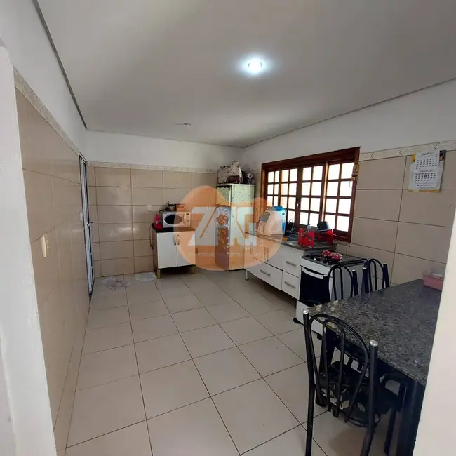 Foto 1 de Casa com 3 quartos à venda, 95m2 em Jardim Garcez, Taubate - SP