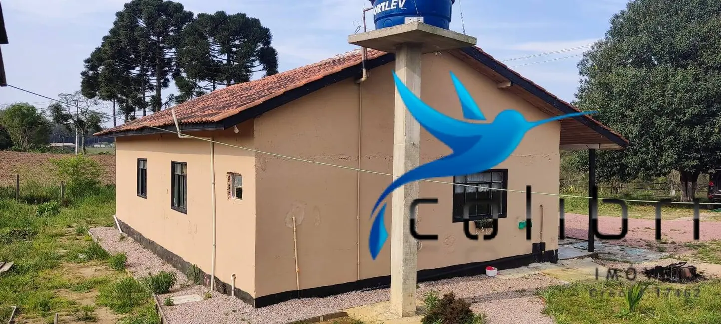 Foto 3 de Chácara com 3 quartos à venda, 2425m2 em Agudos Do Sul - PR