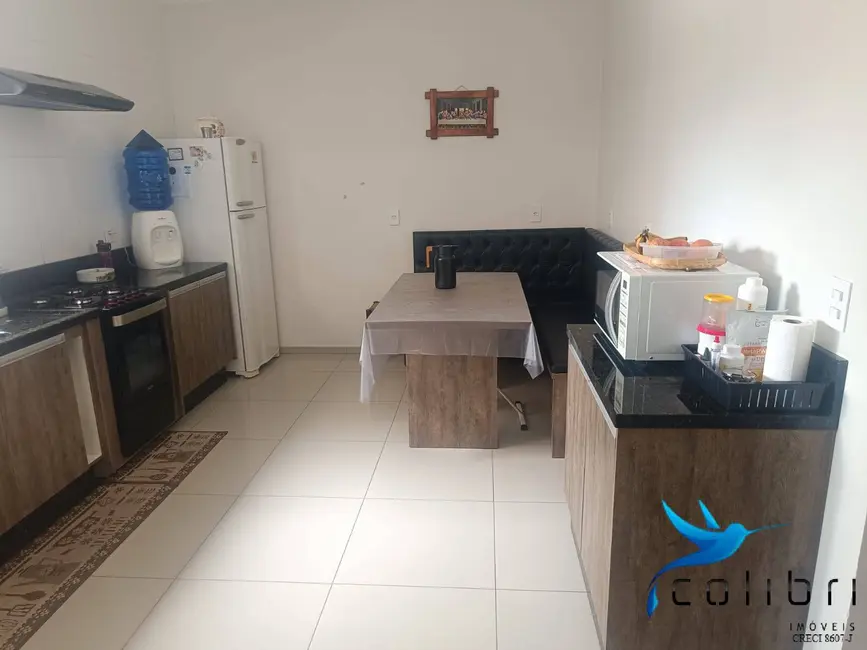 Casa com 3 quartos à venda, 550m2 em Centro, Agudos Do Sul - PR - imagem 8 Foto 8 de Casa com 3 quartos à venda, 550m2 em Centro, Agudos Do Sul - PR