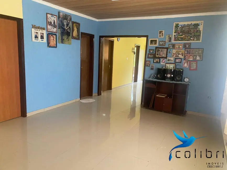 Casa com 3 quartos à venda, 627m2 em Leão, Agudos Do Sul - PR - imagem 9 Foto 9 de Casa com 3 quartos à venda, 627m2 em Leão, Agudos Do Sul - PR