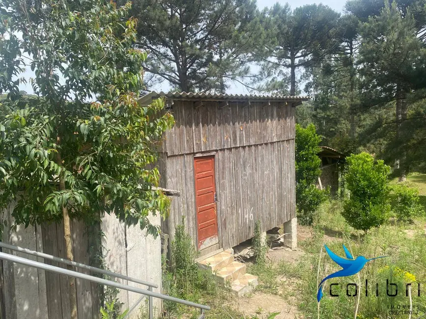 Casa com 3 quartos à venda, 627m2 em Leão, Agudos Do Sul - PR - imagem 6 Foto 6 de Casa com 3 quartos à venda, 627m2 em Leão, Agudos Do Sul - PR