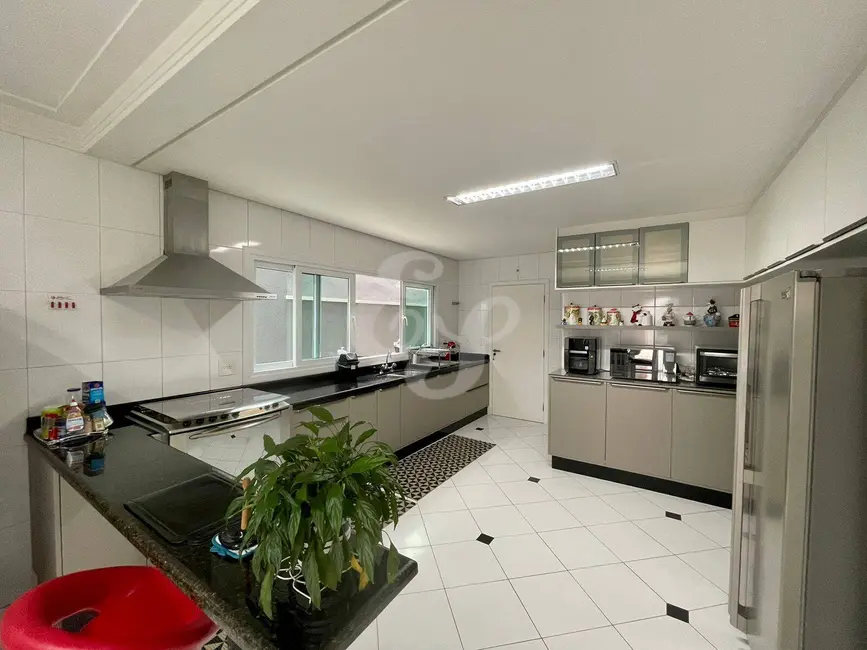 Casa com 4 quartos à venda, 450m2 em Alphaville, Santana De Parnaiba - SP - imagem 4 Foto 4 de Casa com 4 quartos à venda, 450m2 em Alphaville, Santana De Parnaiba - SP