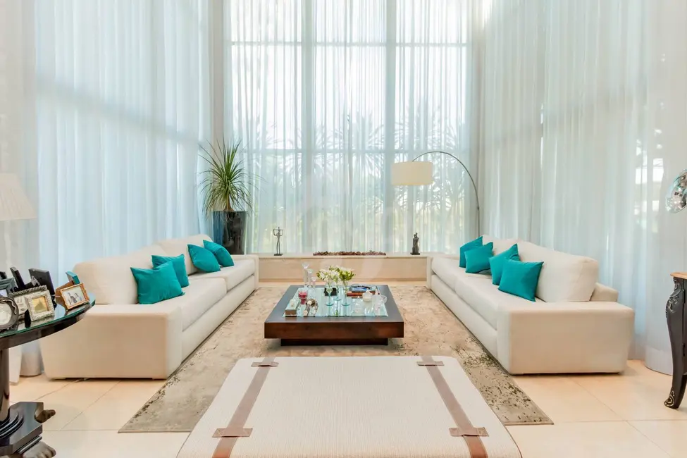 Casa com 5 quartos à venda e para alugar, 700m2 em Alphaville, Santana De Parnaiba - SP - imagem 7 Foto 7 de Casa com 5 quartos à venda e para alugar, 700m2 em Alphaville, Santana De Parnaiba - SP