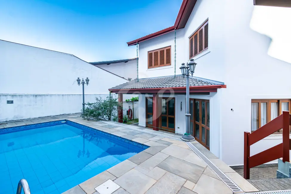Casa com 4 quartos à venda, 320m2 em Alphaville, Santana De Parnaiba - SP - imagem 3 Foto 3 de Casa com 4 quartos à venda, 320m2 em Alphaville, Santana De Parnaiba - SP