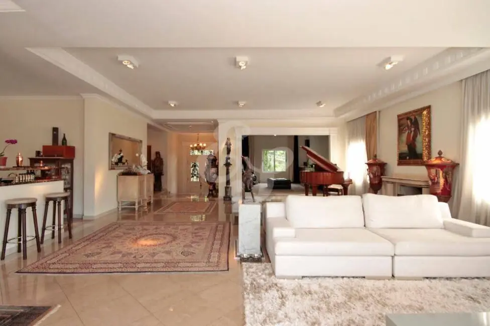 Casa com 6 quartos à venda e para alugar, 980m2 em Alphaville, Santana De Parnaiba - SP - imagem 7 Foto 7 de Casa com 6 quartos à venda e para alugar, 980m2 em Alphaville, Santana De Parnaiba - SP