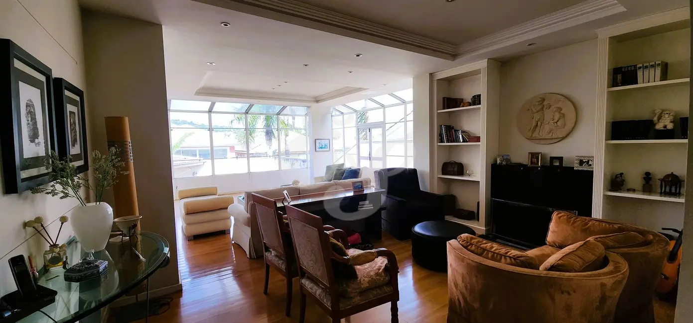 Casa com 4 quartos à venda, 462m2 em Alphaville, Santana De Parnaiba - SP - imagem 3 Foto 3 de Casa com 4 quartos à venda, 462m2 em Alphaville, Santana De Parnaiba - SP