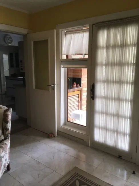 Casa com 4 quartos à venda, 380m2 em Alphaville, Santana De Parnaiba - SP - imagem 4 Foto 4 de Casa com 4 quartos à venda, 380m2 em Alphaville, Santana De Parnaiba - SP
