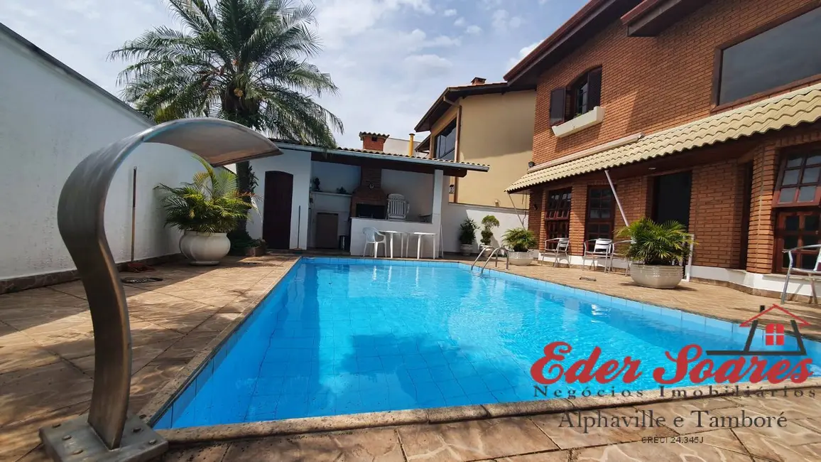 Casa com 4 quartos à venda, 300m2 em Alphaville, Santana De Parnaiba - SP - imagem 2 Foto 2 de Casa com 4 quartos à venda, 300m2 em Alphaville, Santana De Parnaiba - SP