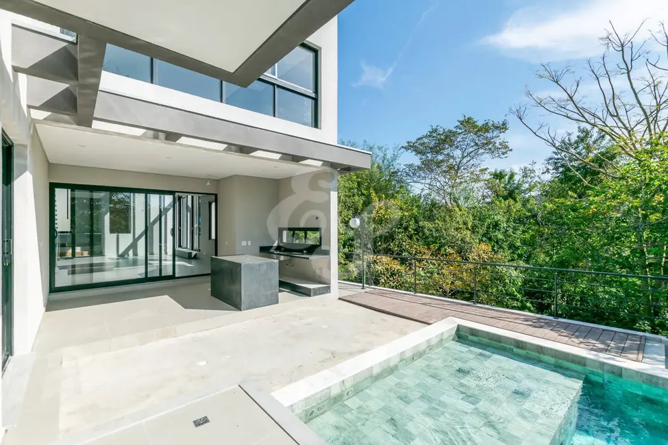 Casa com 3 quartos à venda, 320m2 em Alphaville, Santana De Parnaiba - SP - imagem 4 Foto 4 de Casa com 3 quartos à venda, 320m2 em Alphaville, Santana De Parnaiba - SP