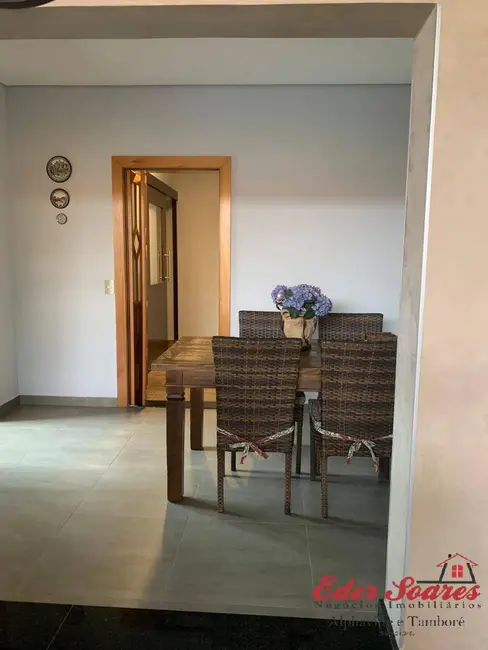 Casa com 4 quartos à venda, 300m2 em Alphaville, Santana De Parnaiba - SP - imagem 5 Foto 5 de Casa com 4 quartos à venda, 300m2 em Alphaville, Santana De Parnaiba - SP