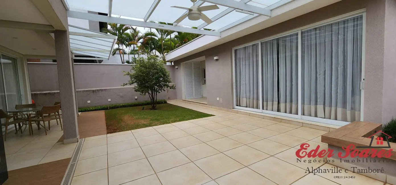 Foto 2 de Casa com 4 quartos à venda, 270m2 em Alphaville, Santana De Parnaiba - SP
