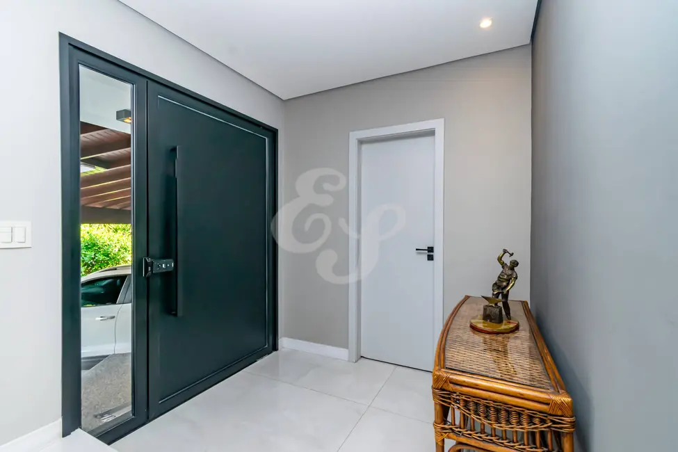 Casa com 3 quartos à venda, 430m2 em Alphaville, Santana De Parnaiba - SP - imagem 4 Foto 4 de Casa com 3 quartos à venda, 430m2 em Alphaville, Santana De Parnaiba - SP