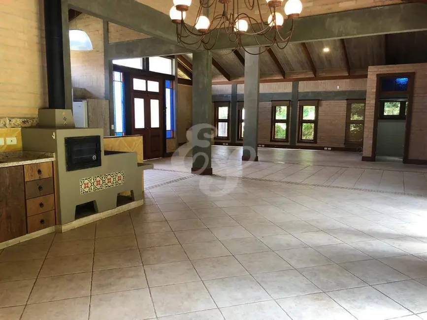 Casa com 4 quartos para alugar, 450m2 em Tamboré, Barueri - SP - imagem 9 Foto 9 de Casa com 4 quartos para alugar, 450m2 em Tamboré, Barueri - SP