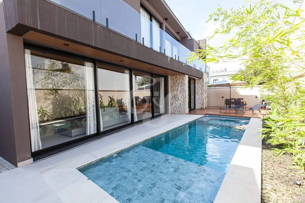 Casa com 4 quartos à venda, 400m2 em Tamboré, Santana De Parnaiba - SP - imagem 1 Foto 1 de Casa com 4 quartos à venda, 400m2 em Tamboré, Santana De Parnaiba - SP