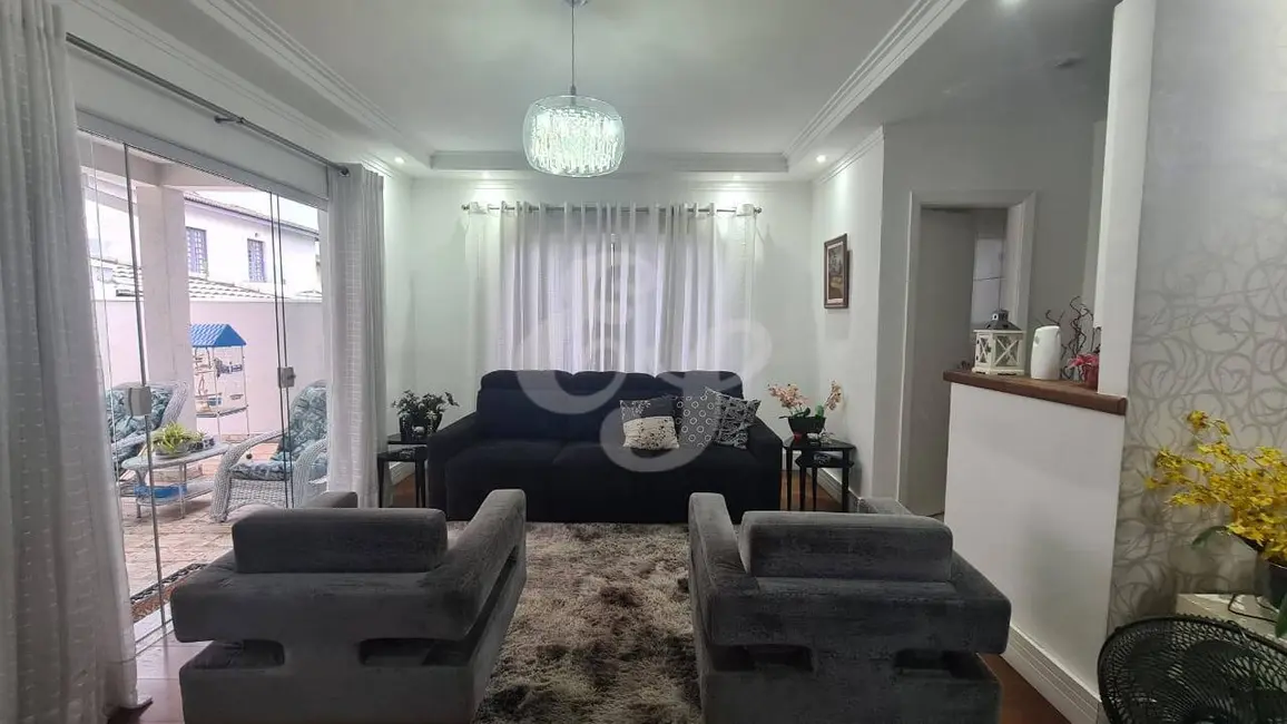 Casa com 3 quartos à venda, 290m2 em Alphaville, Santana De Parnaiba - SP - imagem 2 Foto 2 de Casa com 3 quartos à venda, 290m2 em Alphaville, Santana De Parnaiba - SP
