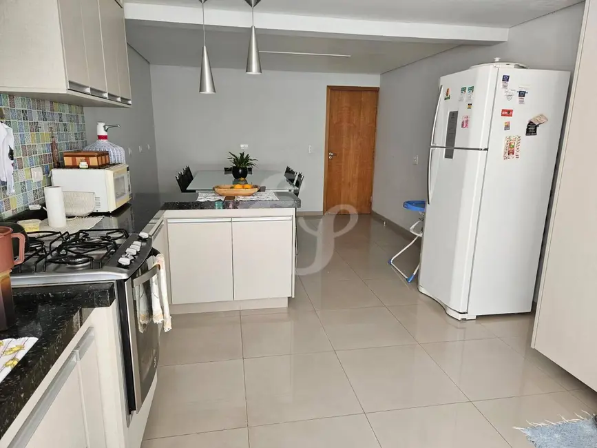 Foto 2 de Casa com 3 quartos à venda, 170m2 em Parque Pinheiros, Taboao Da Serra - SP