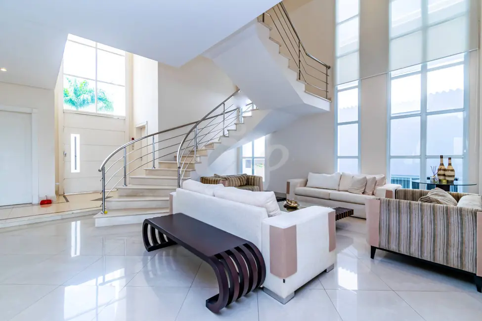 Casa com 4 quartos à venda, 600m2 em Alphaville, Santana De Parnaiba - SP - imagem 4 Foto 4 de Casa com 4 quartos à venda, 600m2 em Alphaville, Santana De Parnaiba - SP