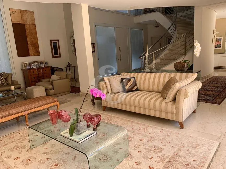 Foto 6 de Casa com 4 quartos à venda, 750m2 em Barueri - SP