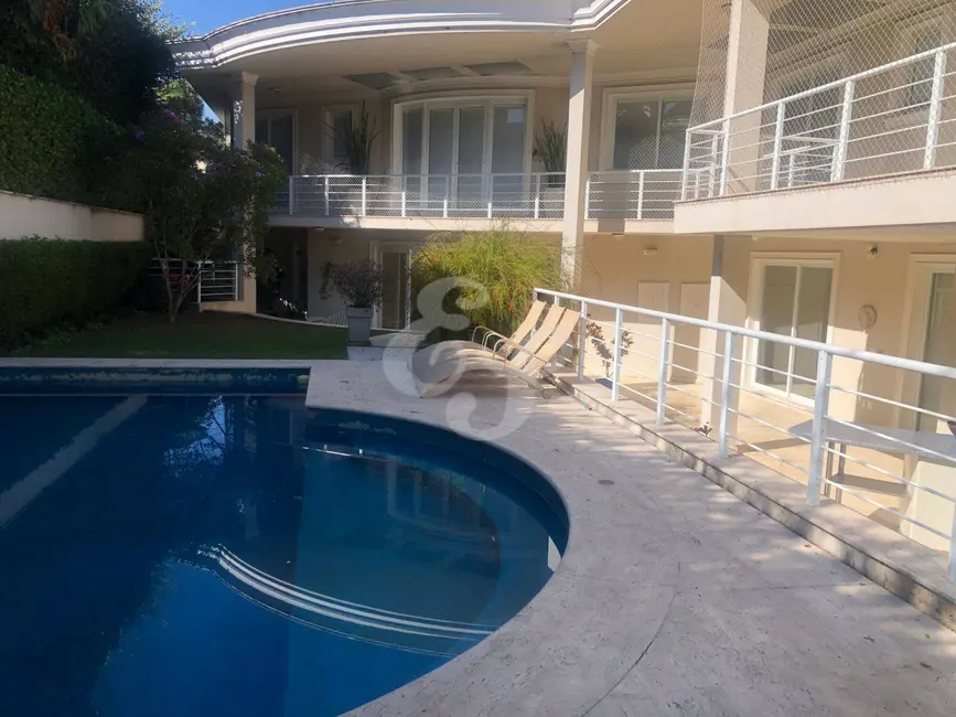 Foto 1 de Casa com 4 quartos à venda, 750m2 em Barueri - SP