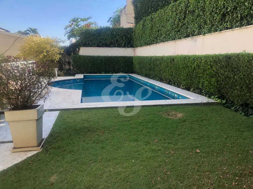 Foto 3 de Casa com 4 quartos à venda, 750m2 em Barueri - SP