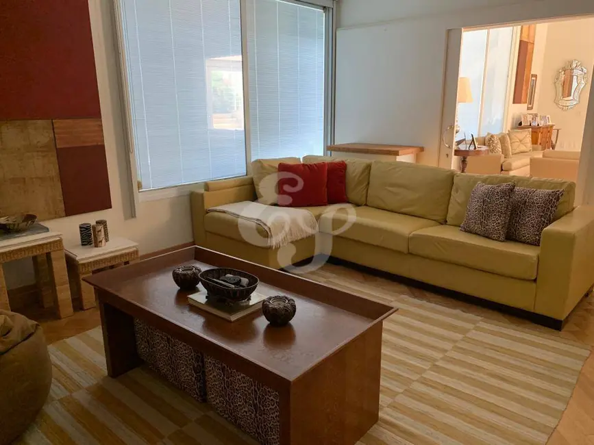 Foto 9 de Casa com 4 quartos à venda, 750m2 em Barueri - SP