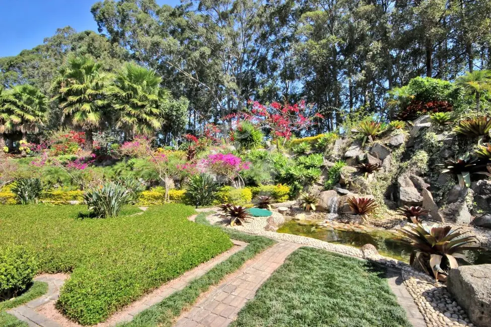 Casa com 6 quartos à venda, 1880m2 em Tamboré, Barueri - SP - imagem 4 Foto 4 de Casa com 6 quartos à venda, 1880m2 em Tamboré, Barueri - SP