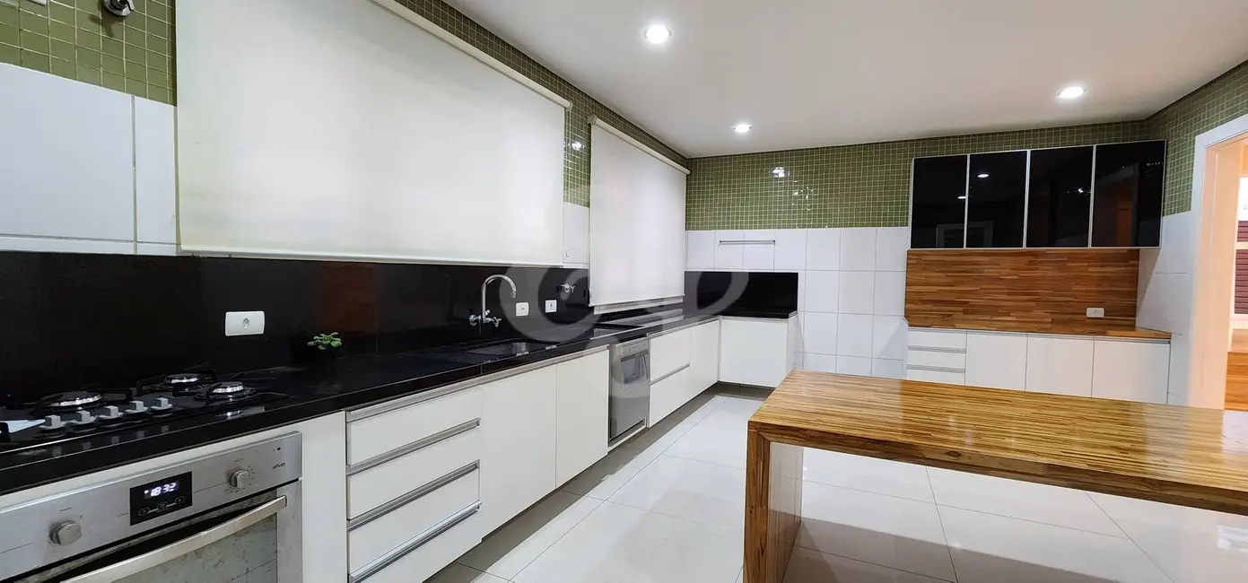 Foto 9 de Casa com 4 quartos para alugar, 320m2 em Alphaville, Santana De Parnaiba - SP