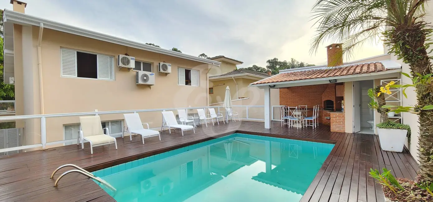 Foto 1 de Casa com 4 quartos para alugar, 320m2 em Alphaville, Santana De Parnaiba - SP