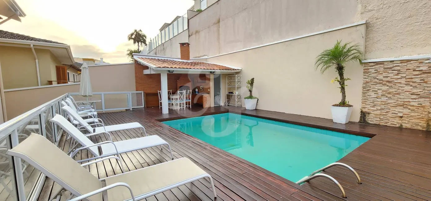 Foto 2 de Casa com 4 quartos para alugar, 320m2 em Alphaville, Santana De Parnaiba - SP