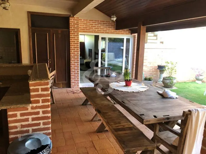 Casa com 4 quartos à venda, 400m2 em Residencial Morada das Estrelas (Aldeia da Serra), Barueri - SP - imagem 5 Foto 5 de Casa com 4 quartos à venda, 400m2 em Residencial Morada das Estrelas (Aldeia da Serra), Barueri - SP