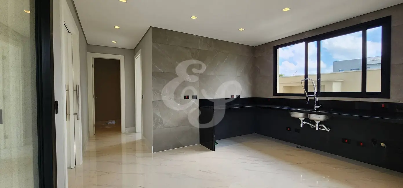 Casa com 4 quartos à venda e para alugar, 468m2 em Alphaville, Santana De Parnaiba - SP - imagem 8 Foto 8 de Casa com 4 quartos à venda e para alugar, 468m2 em Alphaville, Santana De Parnaiba - SP