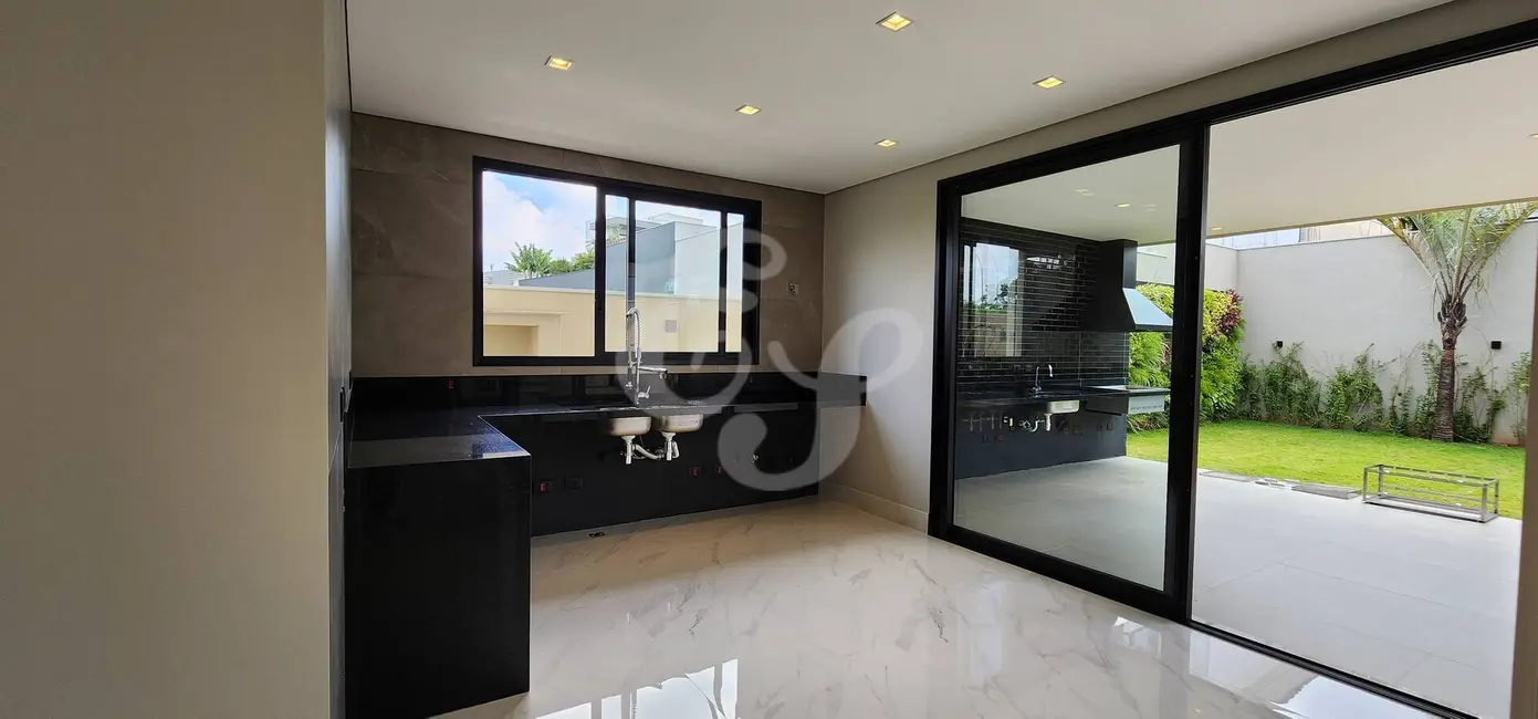 Casa com 4 quartos à venda e para alugar, 468m2 em Alphaville, Santana De Parnaiba - SP - imagem 7 Foto 7 de Casa com 4 quartos à venda e para alugar, 468m2 em Alphaville, Santana De Parnaiba - SP