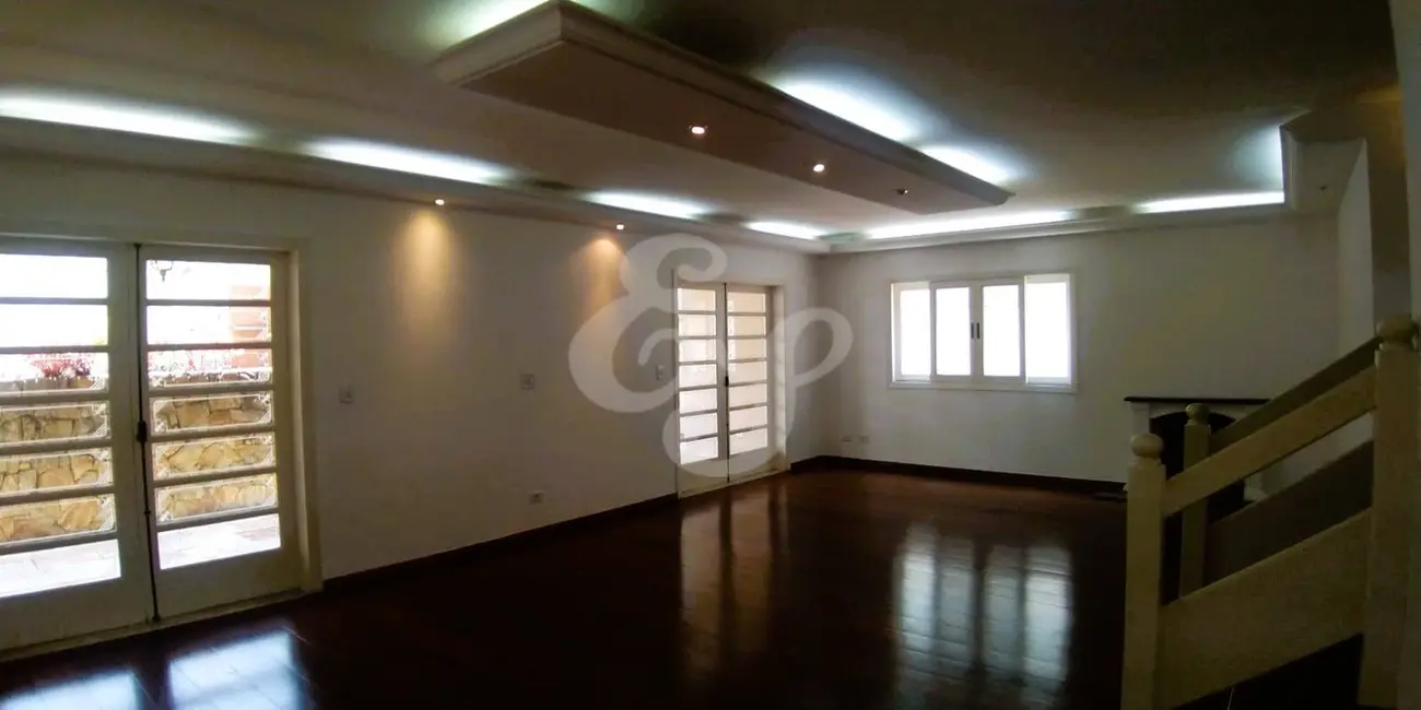 Casa com 4 quartos à venda e para alugar, 350m2 em Alphaville, Santana De Parnaiba - SP - imagem 8 Foto 8 de Casa com 4 quartos à venda e para alugar, 350m2 em Alphaville, Santana De Parnaiba - SP