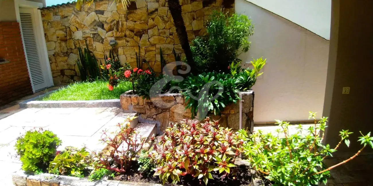 Casa com 4 quartos à venda e para alugar, 350m2 em Alphaville, Santana De Parnaiba - SP - imagem 6 Foto 6 de Casa com 4 quartos à venda e para alugar, 350m2 em Alphaville, Santana De Parnaiba - SP