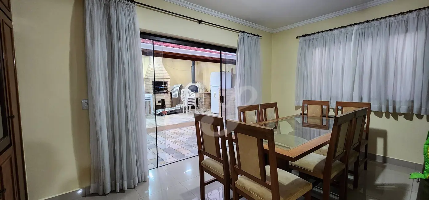 Casa com 3 quartos à venda e para alugar, 280m2 em Alphaville, Santana De Parnaiba - SP - imagem 9 Foto 9 de Casa com 3 quartos à venda e para alugar, 280m2 em Alphaville, Santana De Parnaiba - SP