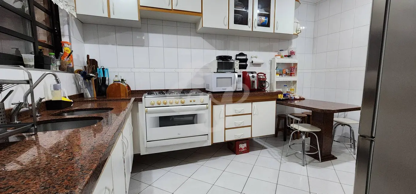 Casa com 3 quartos à venda e para alugar, 280m2 em Alphaville, Santana De Parnaiba - SP - imagem 7 Foto 7 de Casa com 3 quartos à venda e para alugar, 280m2 em Alphaville, Santana De Parnaiba - SP