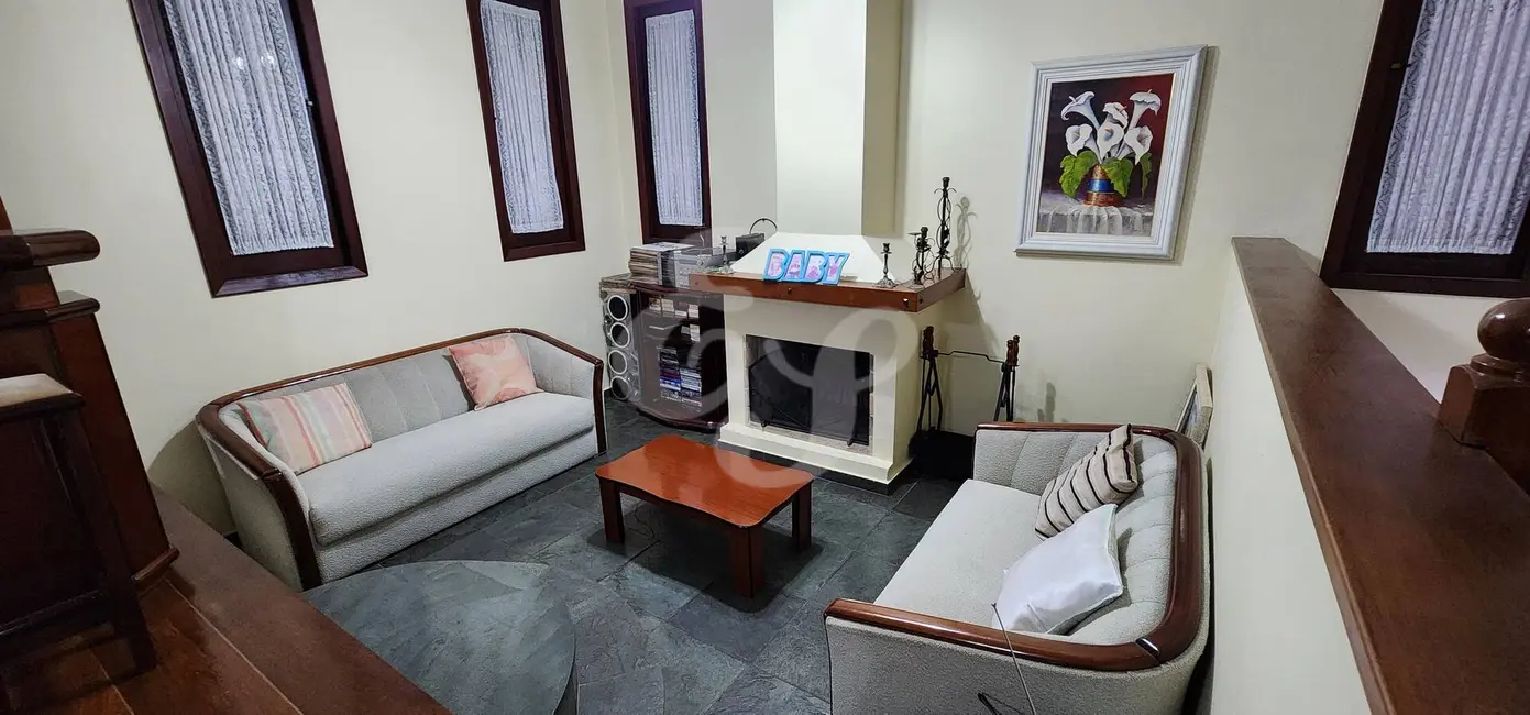 Casa com 3 quartos à venda e para alugar, 280m2 em Alphaville, Santana De Parnaiba - SP - imagem 4 Foto 4 de Casa com 3 quartos à venda e para alugar, 280m2 em Alphaville, Santana De Parnaiba - SP