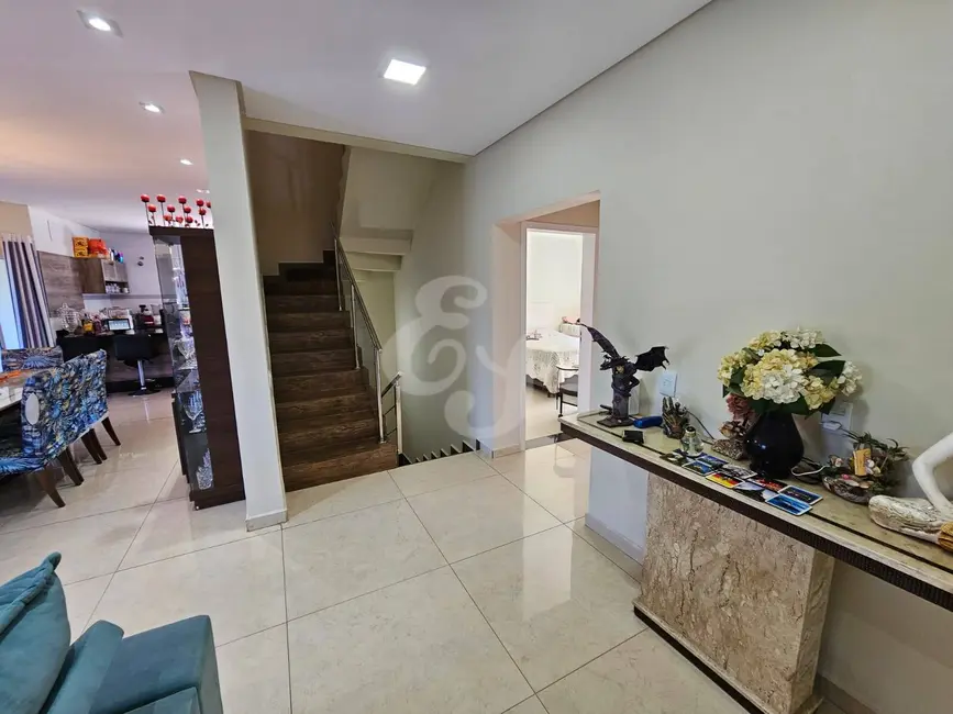 Foto 9 de Casa com 3 quartos à venda, 378m2 em Granja Caiapiá, Cotia - SP