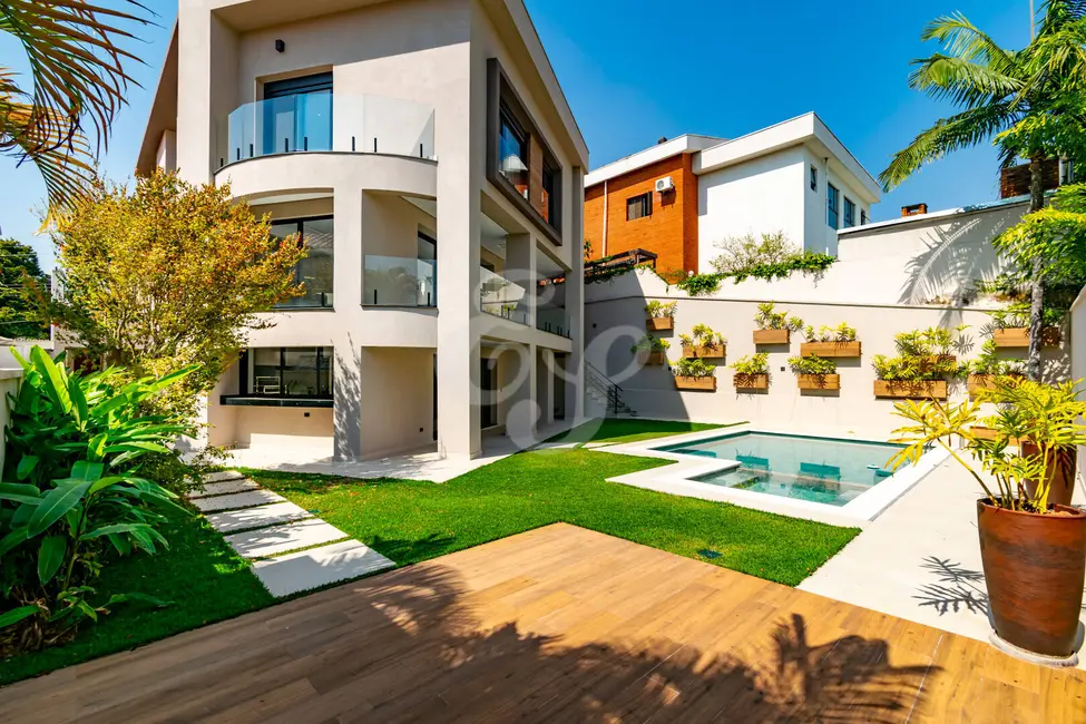 Foto 3 de Casa com 4 quartos à venda, 640m2 em Alphaville Residencial Um, Barueri - SP