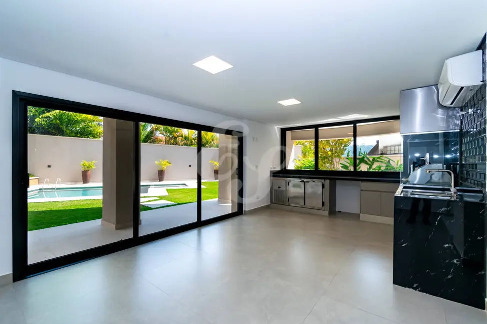 Foto 5 de Casa com 4 quartos à venda, 640m2 em Alphaville Residencial Um, Barueri - SP