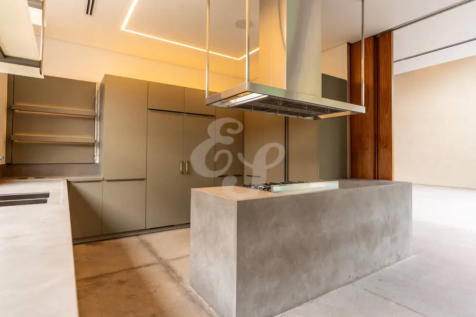 Casa com 4 quartos à venda, 1300m2 em Tamboré, Santana De Parnaiba - SP - imagem 8 Foto 8 de Casa com 4 quartos à venda, 1300m2 em Tamboré, Santana De Parnaiba - SP