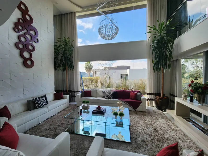 Casa com 5 quartos à venda, 734m2 em Tamboré, Santana De Parnaiba - SP - imagem 4 Foto 4 de Casa com 5 quartos à venda, 734m2 em Tamboré, Santana De Parnaiba - SP