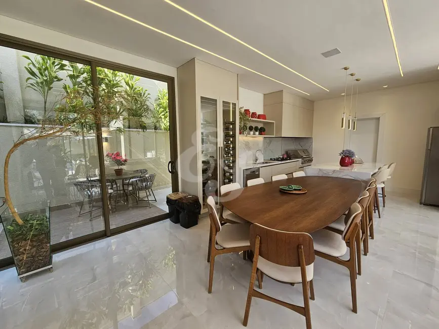 Casa com 3 quartos à venda, 500m2 em Alphaville, Santana De Parnaiba - SP - imagem 9 Foto 9 de Casa com 3 quartos à venda, 500m2 em Alphaville, Santana De Parnaiba - SP