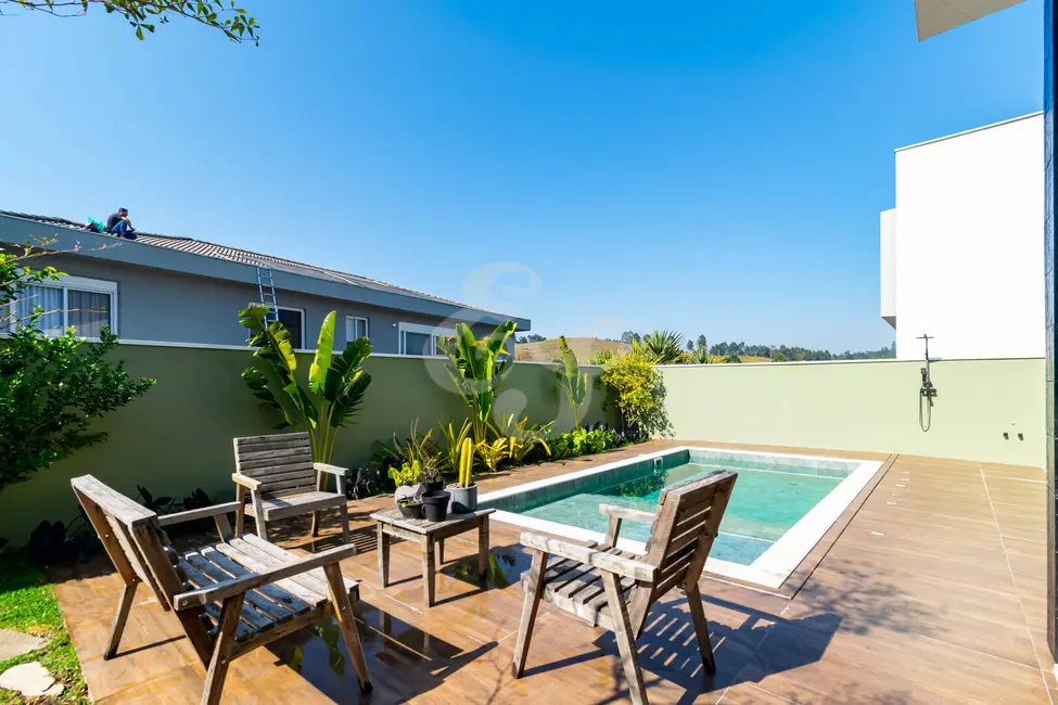 Casa com 3 quartos à venda, 260m2 em Cidade Tamboré, Santana De Parnaiba - SP - imagem 4 Foto 4 de Casa com 3 quartos à venda, 260m2 em Cidade Tamboré, Santana De Parnaiba - SP