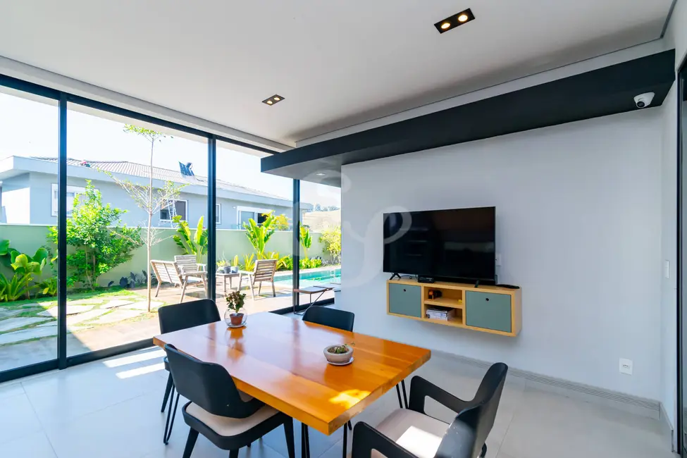 Casa com 3 quartos à venda, 260m2 em Cidade Tamboré, Santana De Parnaiba - SP - imagem 7 Foto 7 de Casa com 3 quartos à venda, 260m2 em Cidade Tamboré, Santana De Parnaiba - SP