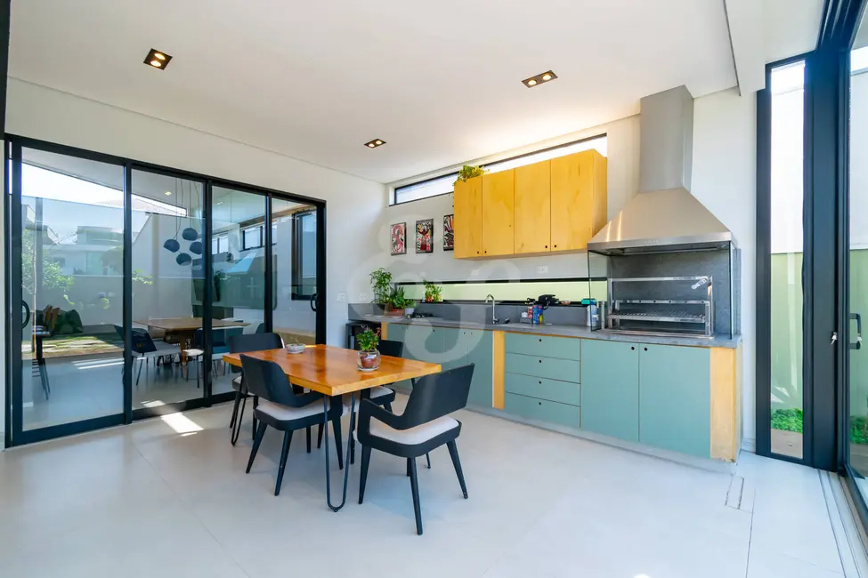 Casa com 3 quartos à venda, 260m2 em Cidade Tamboré, Santana De Parnaiba - SP - imagem 9 Foto 9 de Casa com 3 quartos à venda, 260m2 em Cidade Tamboré, Santana De Parnaiba - SP