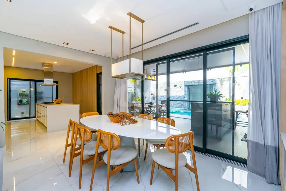 Foto 3 de Casa com 5 quartos à venda, 370m2 em Cidade Tamboré, Santana De Parnaiba - SP