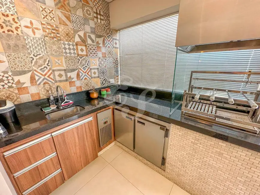 Foto 4 de Casa com 4 quartos à venda, 350m2 em Alphaville Residencial Um, Barueri - SP